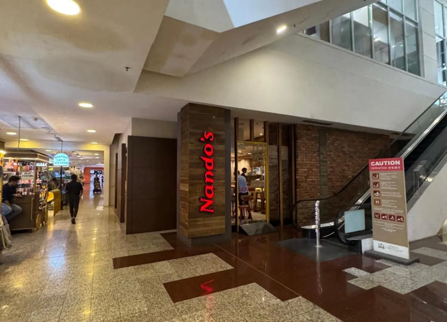 아파트 Regal Service Suite At Times Square, 쿠알라룸푸르