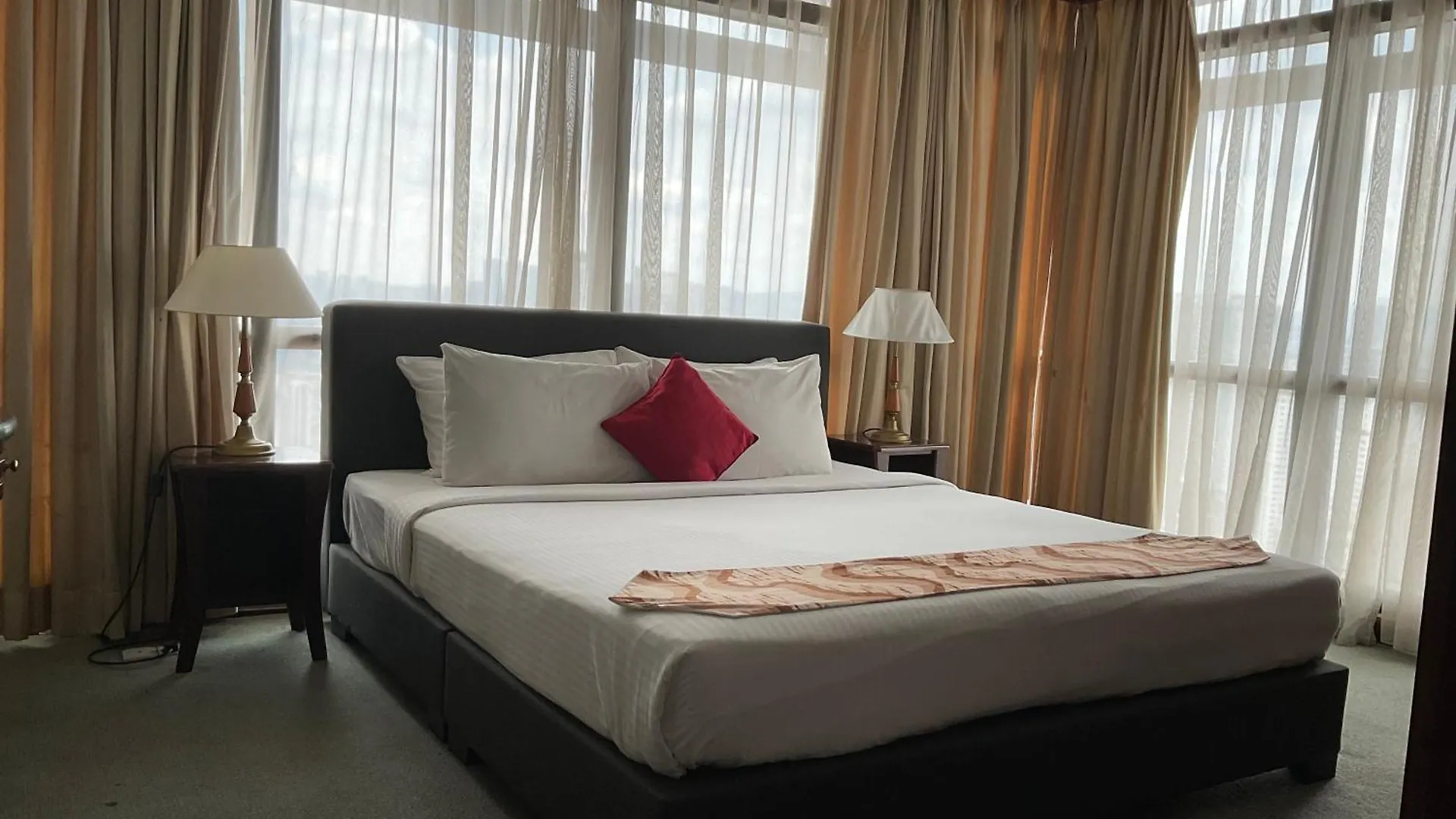 Regal Service Suite At Times Square, Kuala Lumpur Apartment